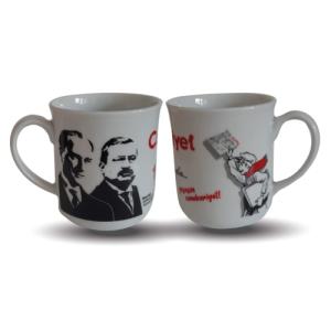 KUPA 13 - YAŞASIN CUMHURİYET  (KIRMIZI ATKILI ÇOCUK)